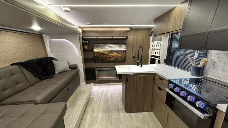 273QBXL Floorplan Main Room